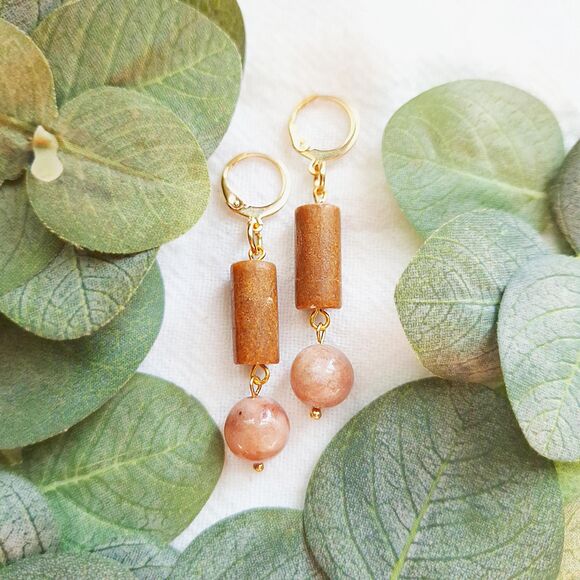 Sunstone Onyx Drop Earrings, Earthy Gold Earrings, Elegant Cottagecore Earrings - Picture 2 of 9